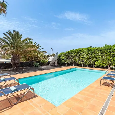 Villa Flamingo By